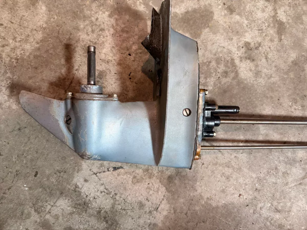 Evinrude 4.5hp 2 Stroke Outboard Lower Unit