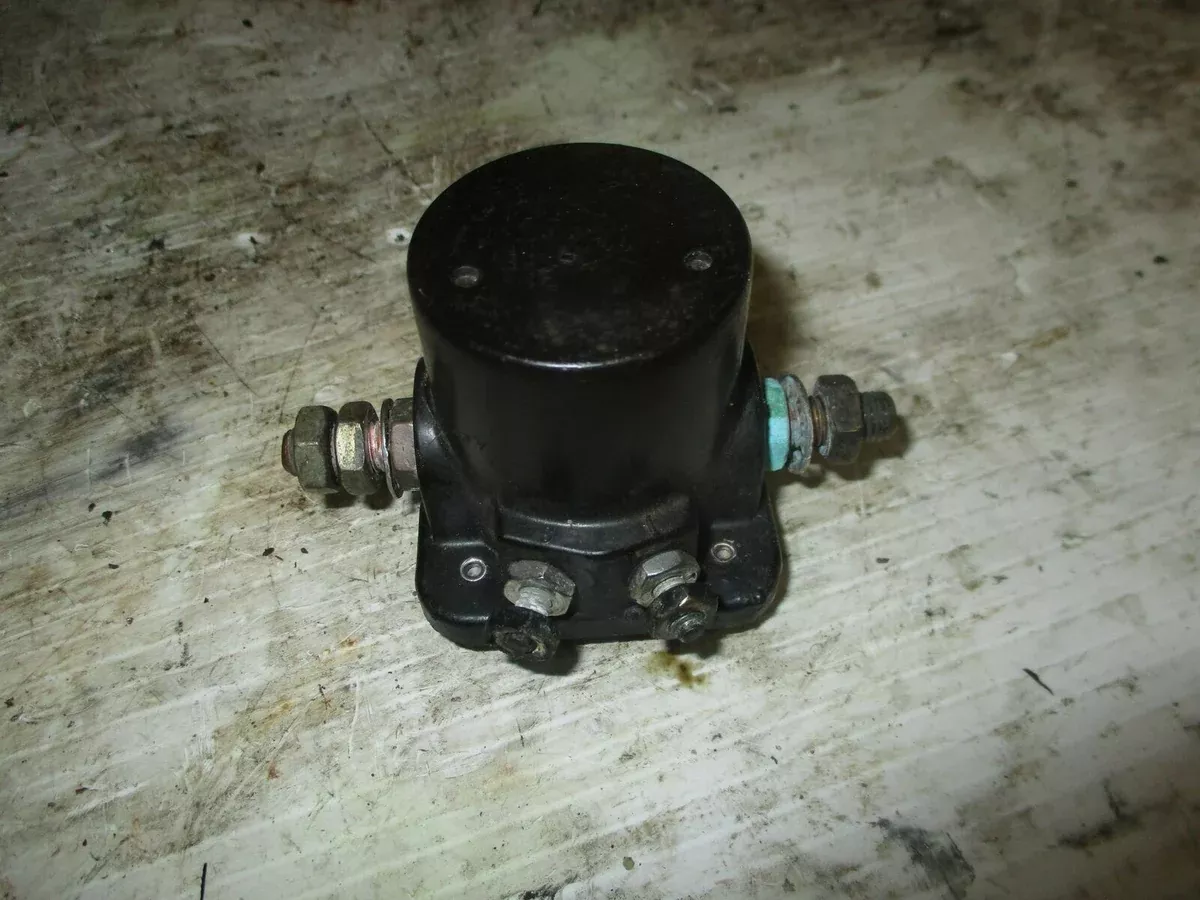 Evinrude Tracker 40hp 2 stroke outboard starter solenoid (0395419)